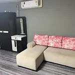 Saran Hostel Krabi Thailand